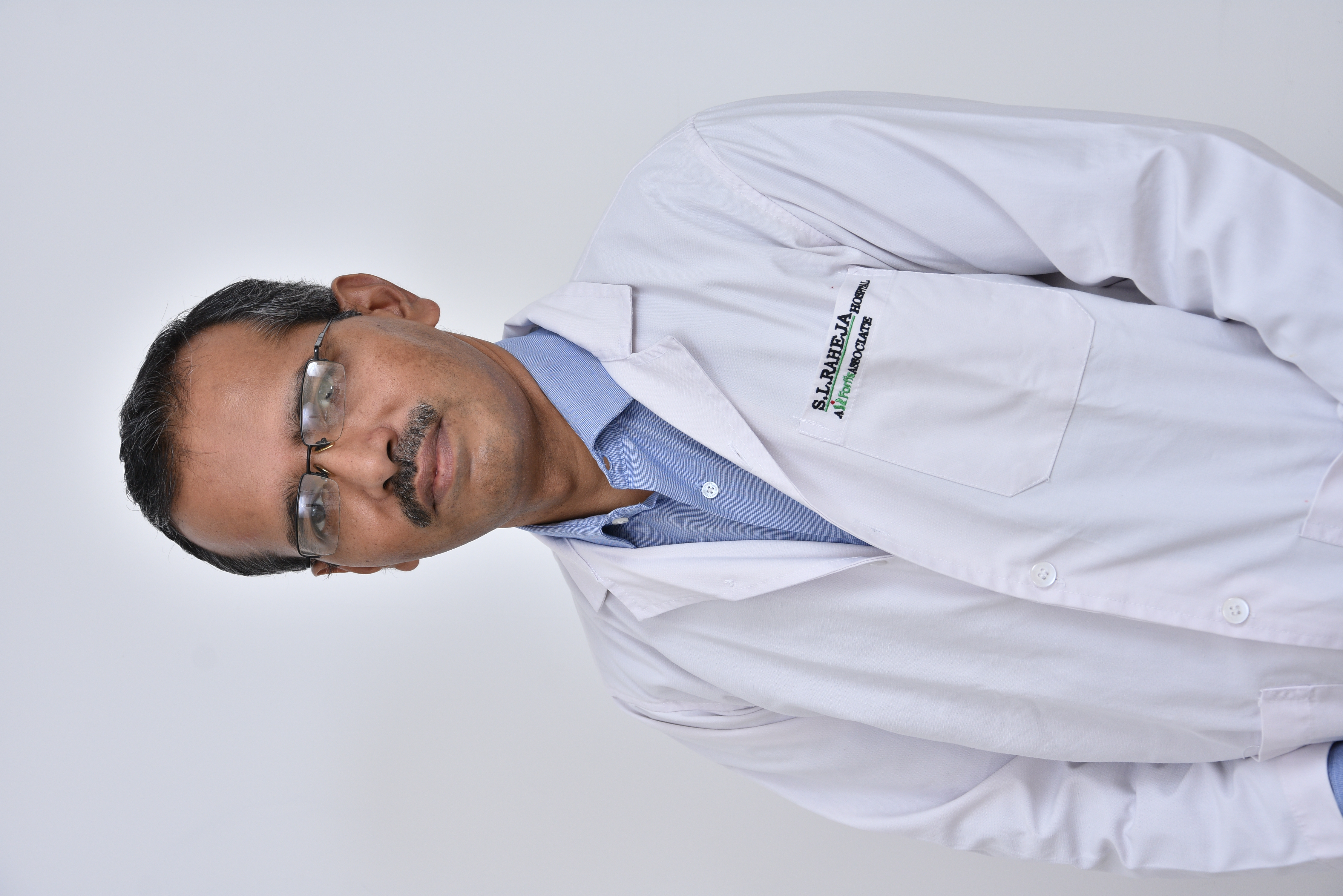 Dr. Chetan Anchan Oncology | Medical Oncology S. L. Raheja Hospital, Mahim